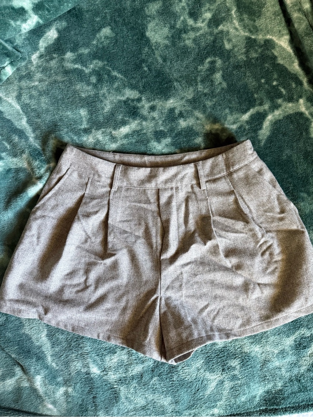 Forever 21 Taupe Pleated Womenās Shorts
